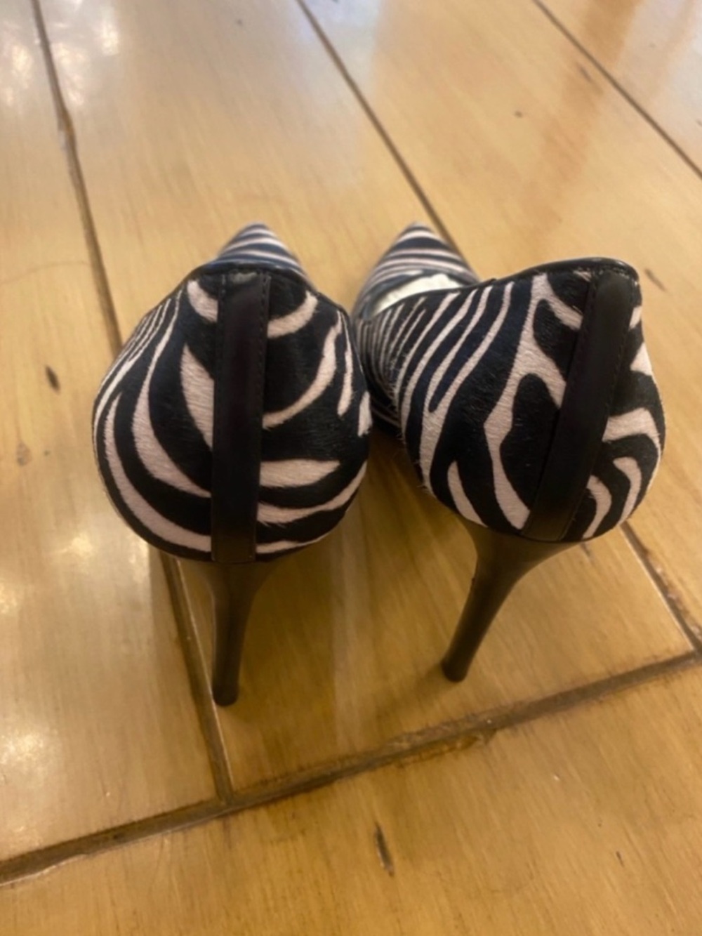 Michael Kors Women’s Zebra Print Pointed Toe Stiletto Leather Pumps NEW size 8. - Picture 9 of 12